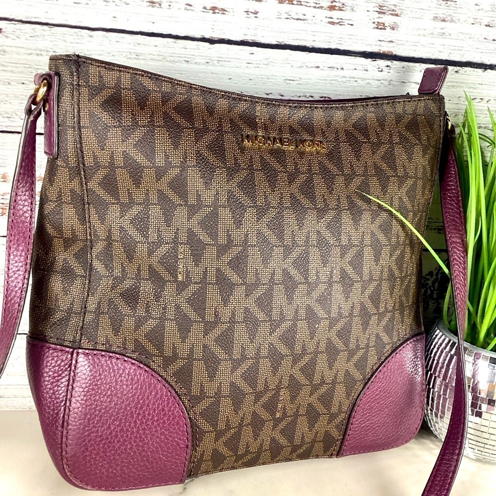 Michael Kors Bag Brown and Purple Women's Messenger Purse guc - Picture 3 of 10